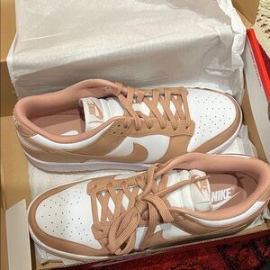 Nike Rose Pink Dunks